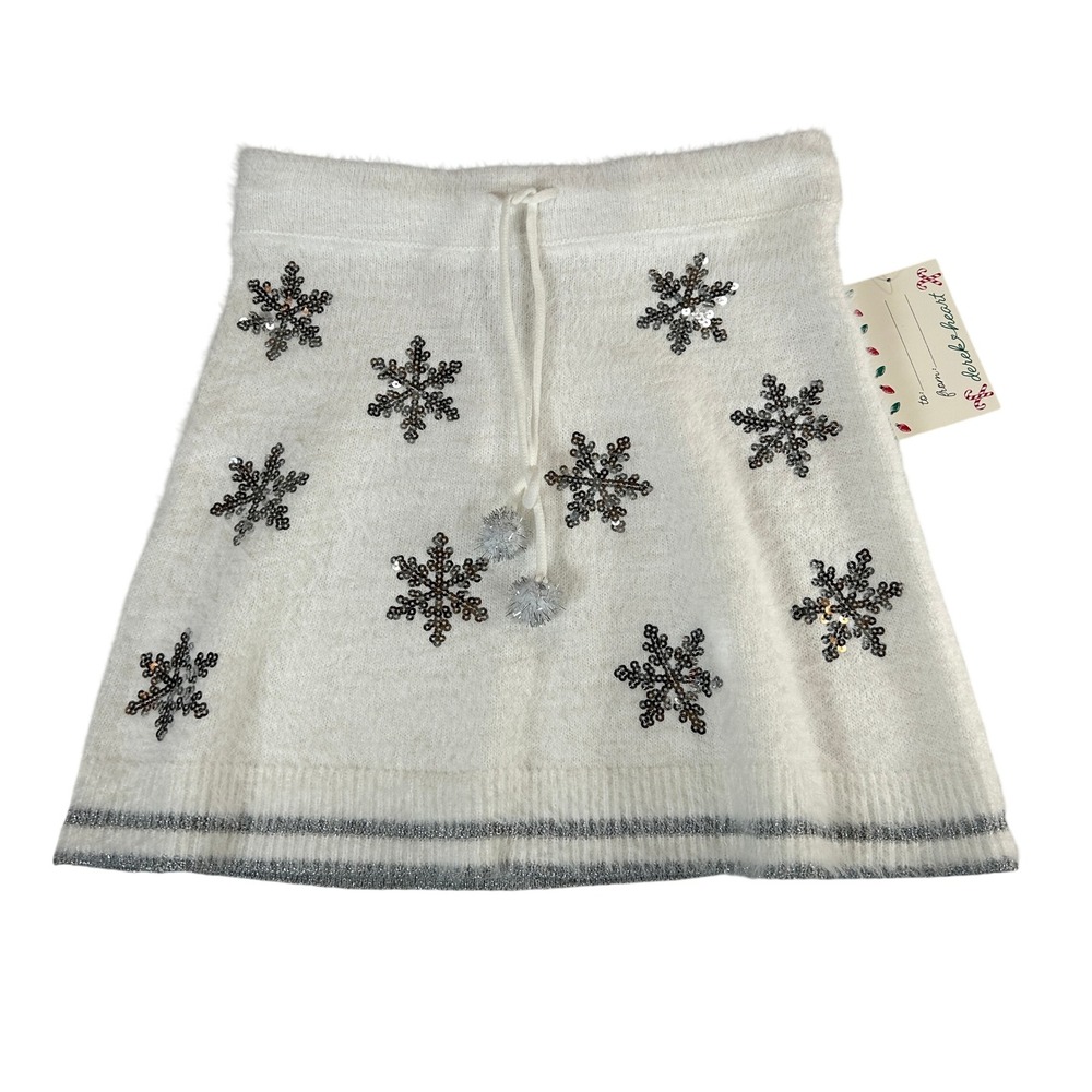 Derek Heart White Fuzzy Sweater Mini Skirt Sequin Snowflakes Silver Trim Medium